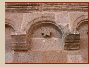 Sant'Antioco di Bisarcio - Particolare esterno - foto:  Andrea Fancellu